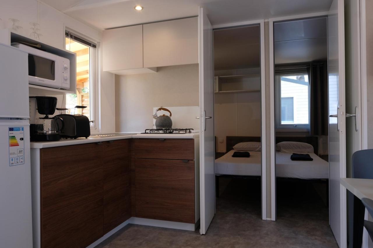 Happy Camp Mobile Homes In Village La Masseria Camping 4*
