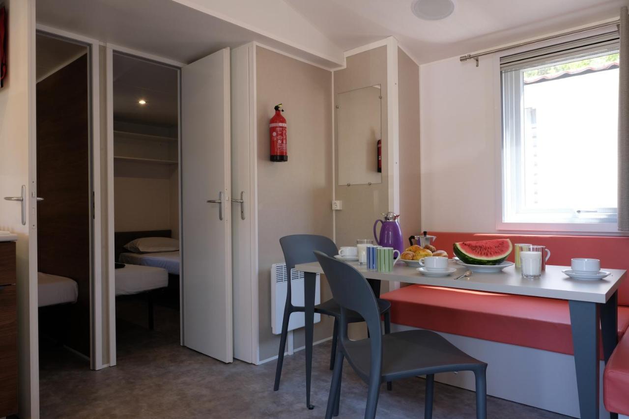 Happy Camp Mobile Homes In Village La Masseria Campingplatz 4*